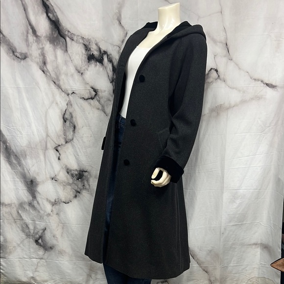 * Jacqueline FERRAR Black Hooded Coat *